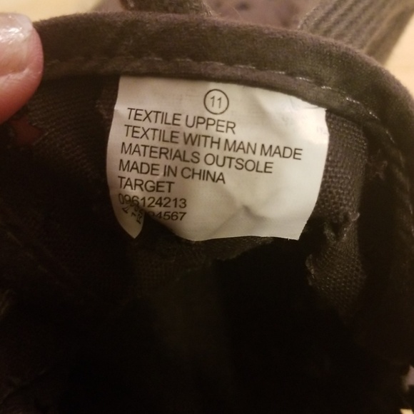 Universal Thread Perforated Suede Sneakers - Picture 5 of 5